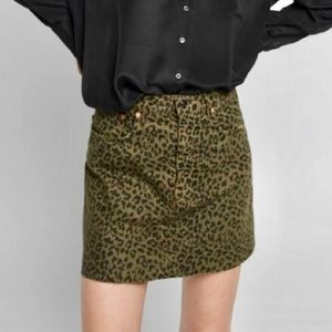 Zara Green High Waisted Leopard Skirt